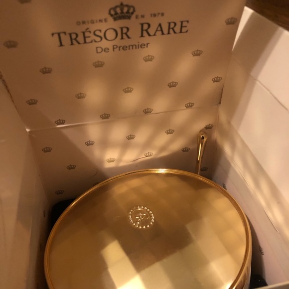 SOLD Trésor Rare Facial Peel Luxury Skincare - Picture 2 of 7